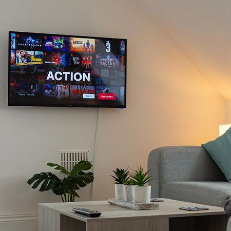 Light Airy 3 Bed Town Cntr Flat 700M To The Beach Bournemouth Bagian luar foto
