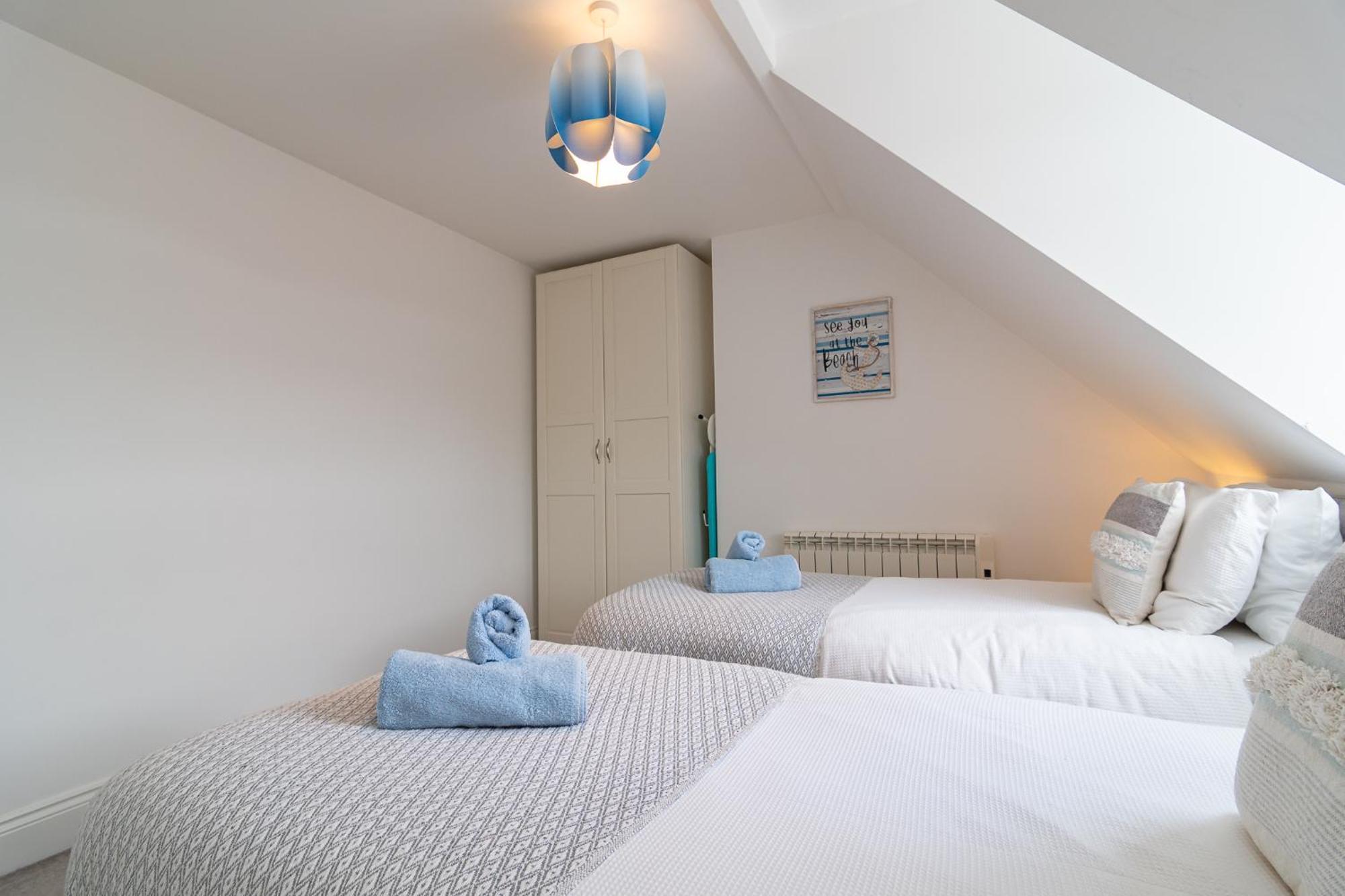 Light Airy 3 Bed Town Cntr Flat 700M To The Beach Bournemouth Bagian luar foto