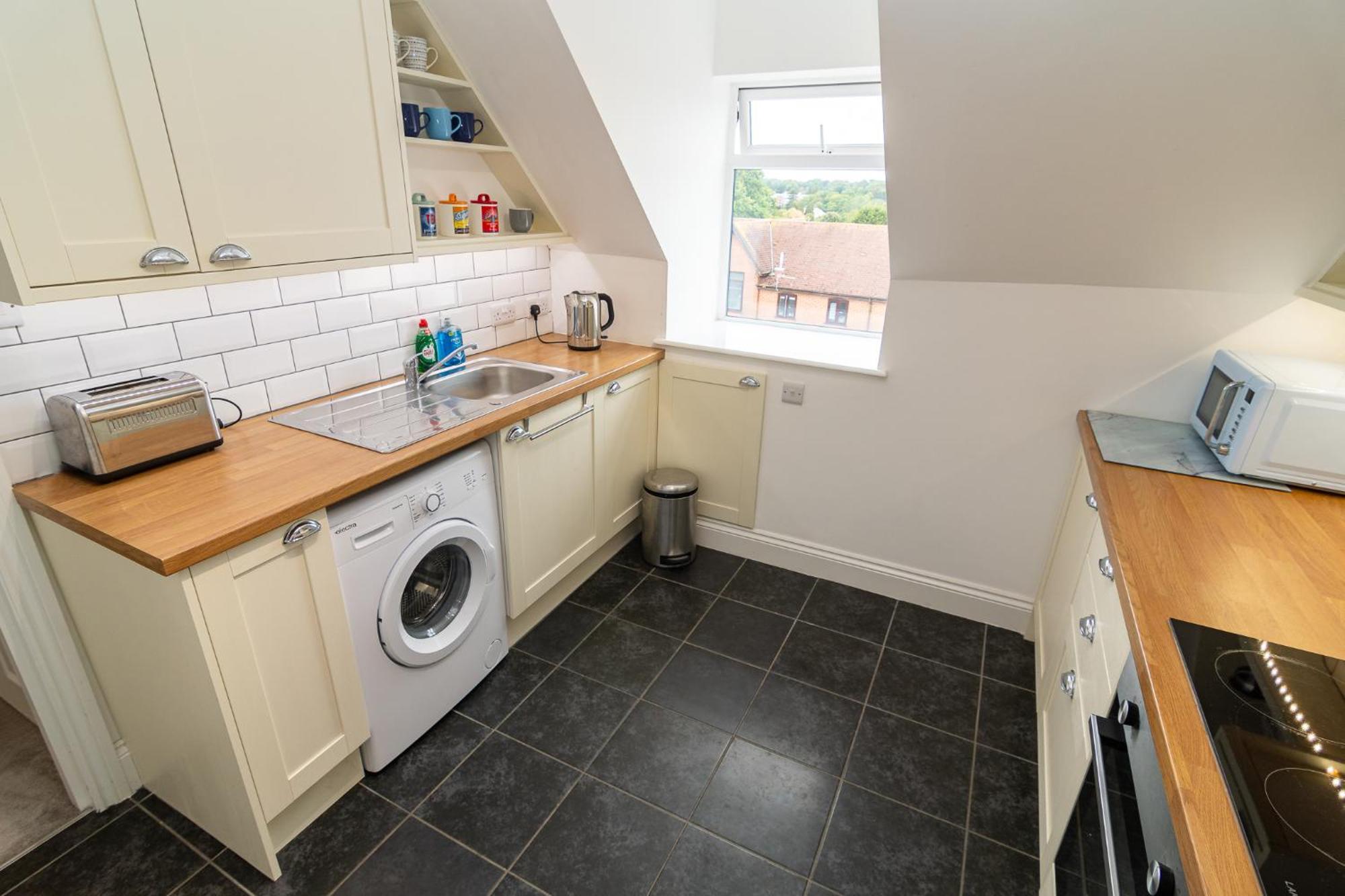 Light Airy 3 Bed Town Cntr Flat 700M To The Beach Bournemouth Bagian luar foto