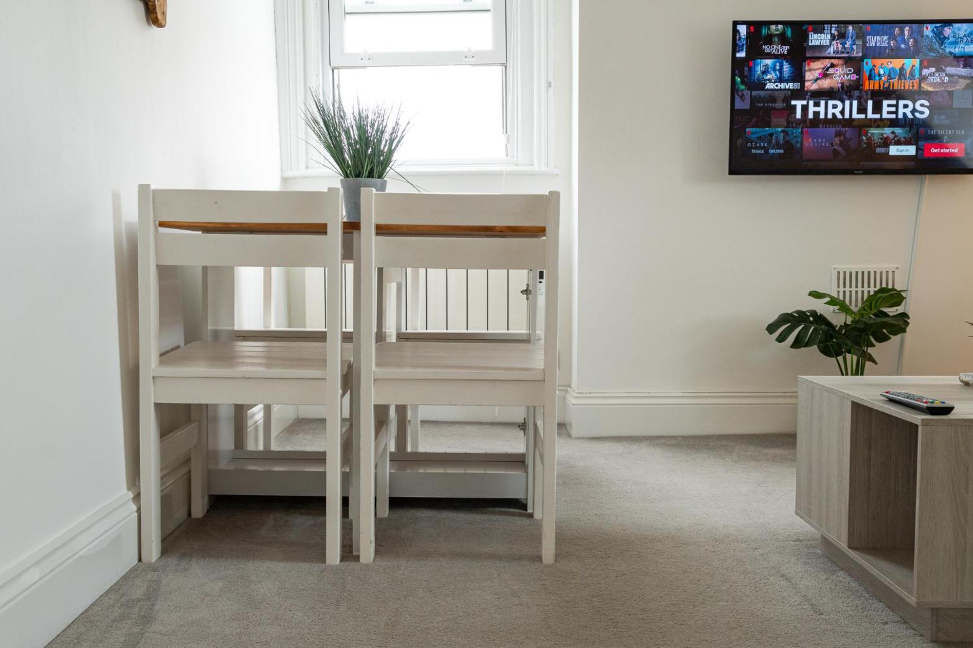 Light Airy 3 Bed Town Cntr Flat 700M To The Beach Bournemouth Bagian luar foto